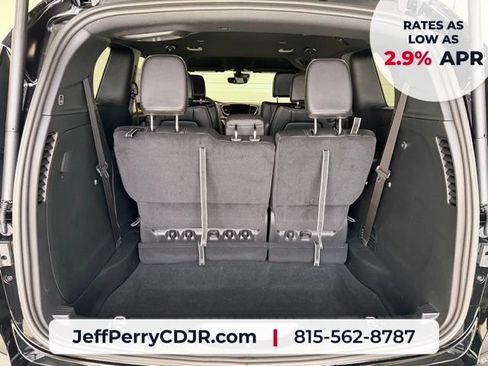 New 2027 Chrysler Pacifica Select AWD/4WD image 31