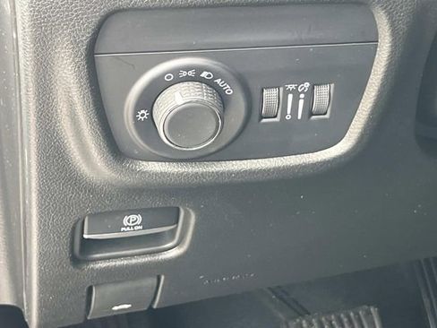 Certified 2023 Jeep Grand Cherokee L Laredo image 29