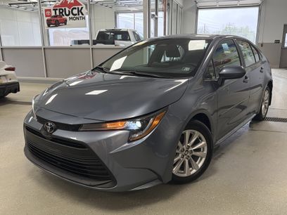Used 2025 Toyota Corolla LE w/ LE Premium Package