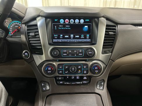 Used 2016 Chevrolet Suburban LTZ image 34