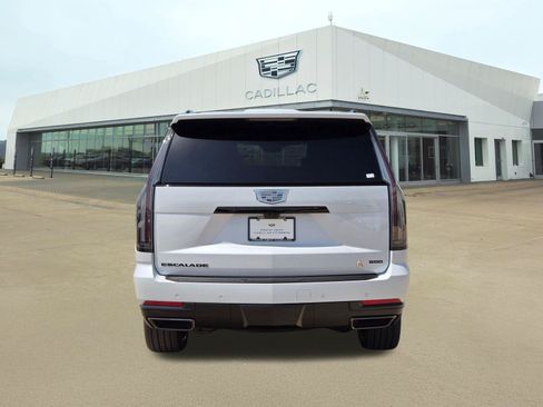 New 2026 Cadillac Escalade ESV Platinum Sport w/ LPO, ONYX Package AWD/4WD image 5