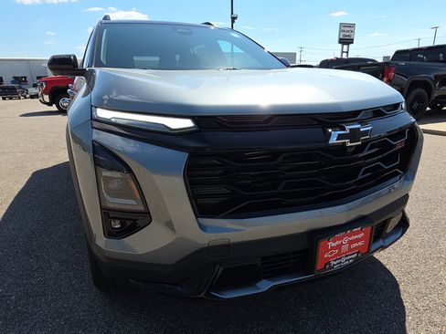 New 2026 Chevrolet Equinox RS w/ Convenience Package III FWD image 11