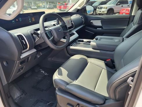 New 2026 Ford Expedition Max Active RWD image 3