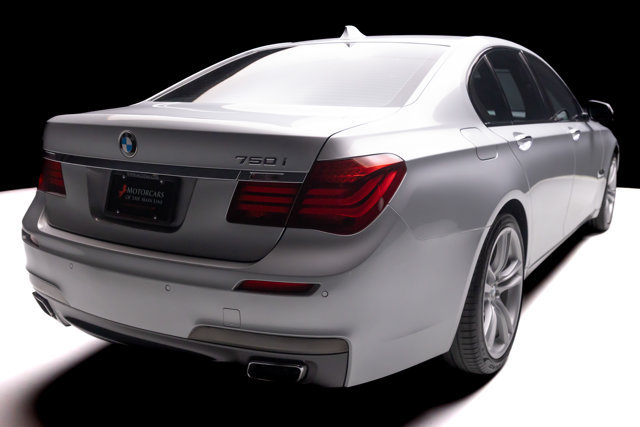 Used 2014 BMW 750i RWD image 27