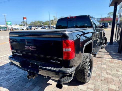 Used 2019 GMC Sierra 2500 Denali w/ Duramax Plus Package image 27
