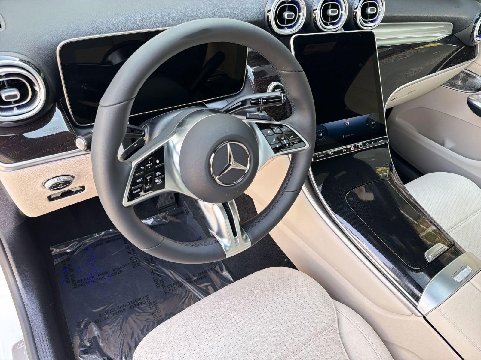 Used 2026 Mercedes-Benz GLC 300 4MATIC image 4