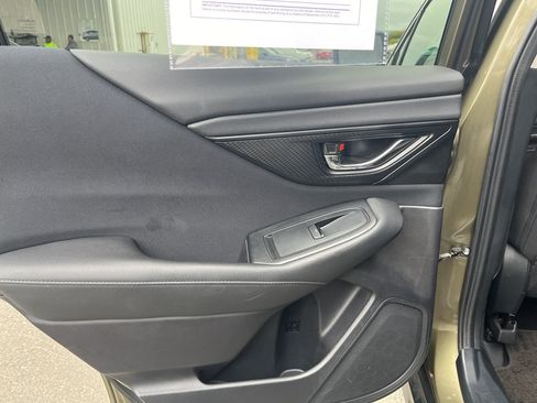 Used 2021 Subaru Outback Premium AWD/4WD image 8