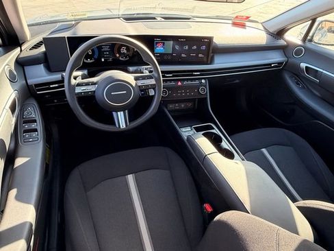 Used 2025 Hyundai Sonata SEL FWD image 8