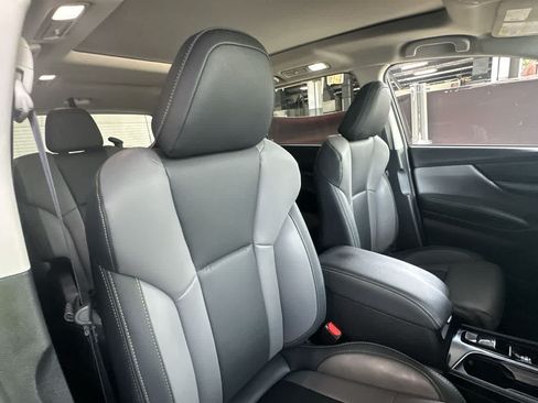 Used 2025 Subaru Ascent Onyx Edition AWD/4WD image 27