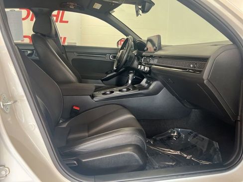 Used 2023 Honda Civic Sport image 12
