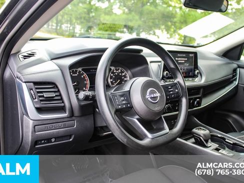 Used 2024 Nissan Rogue S FWD image 29