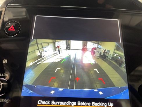 Used 2025 Subaru Impreza 2.0i Sport image 6