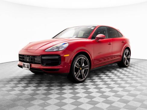 Certified 2023 Porsche Cayenne Turbo image 1