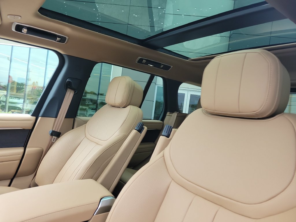 New 2027 Land Rover Range Rover SE AWD/4WD image 26