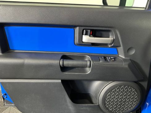 Used 2007 Toyota FJ Cruiser 4WD image 22