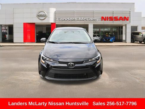Used 2024 Toyota Corolla LE FWD image 11