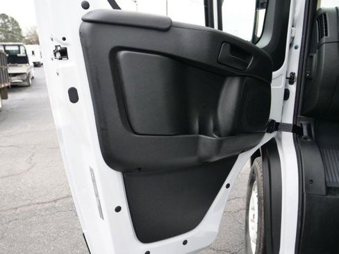Used 2025 RAM ProMaster 2500 w/ Storage Group image 17