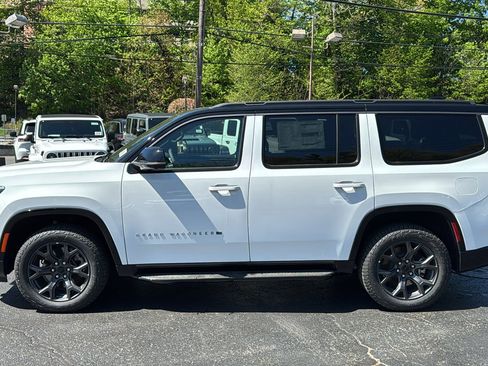 New 2026 Jeep Grand Wagoneer 4WD image 2
