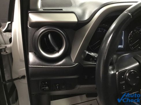 Used 2016 Toyota RAV4 Limited AWD/4WD image 21