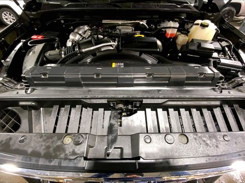 Used 2023 GMC Sierra 3500 Denali w/ Denali Ultimate Package image 31