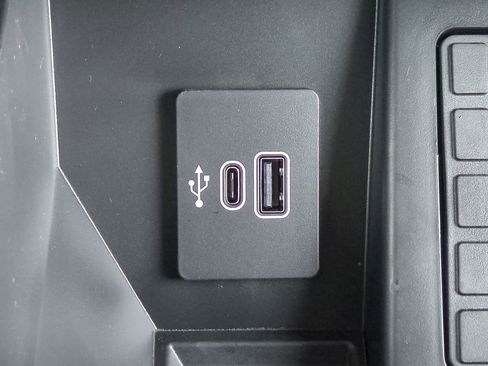 New 2025 Ford F150 Platinum w/ Equipment Group 702A High image 31