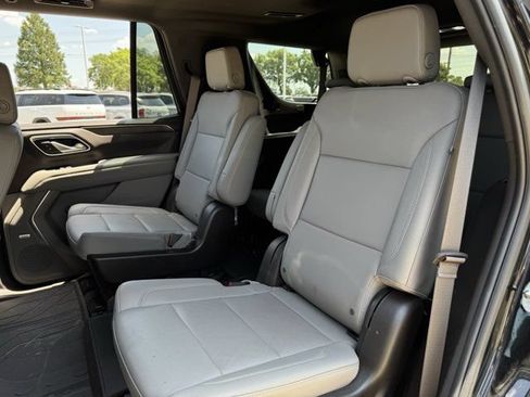 Used 2024 Chevrolet Tahoe Z71 w/ Luxury Package AWD/4WD image 28