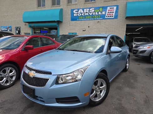 Used 2011 Chevrolet Cruze LT image 3