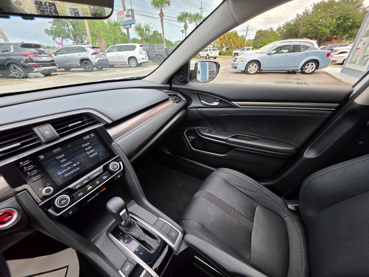 Used 2019 Honda Civic EX-L image 25