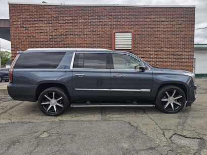 Used 2019 Cadillac Escalade ESV Platinum