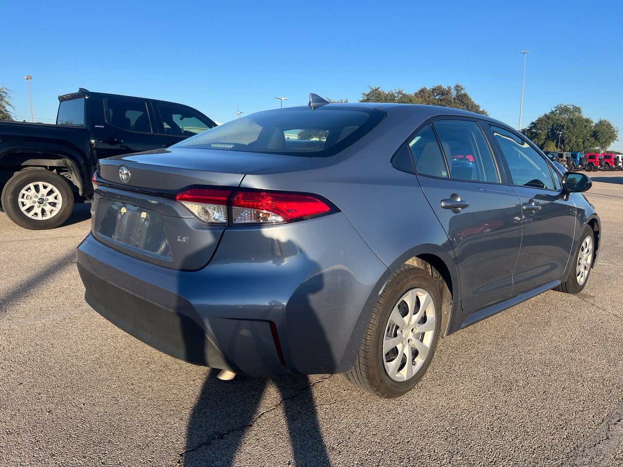 Used 2024 Toyota Corolla LE FWD image 4