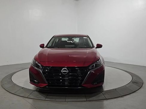 New 2026 Nissan Altima 2.5 SV image 8