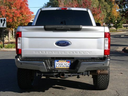 Used 2017 Ford F250 XLT w/ XLT Value Package image 10