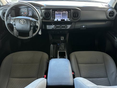 Used 2022 Toyota Tacoma SR image 12