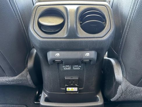 Used 2023 Jeep Wrangler Unlimited Sahara w/ Cold Weather Group AWD/4WD image 13