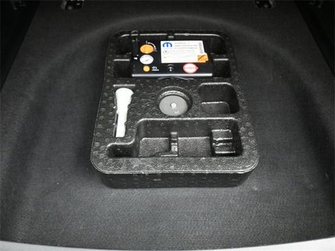 Used 2022 Jeep Compass Latitude w/ Sun and Sound Group image 14