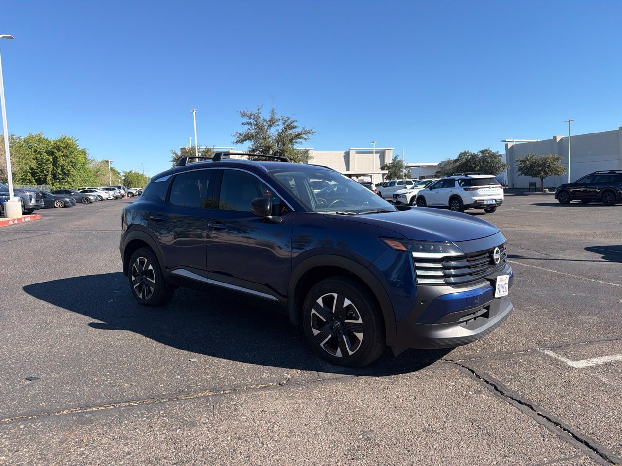 Certified 2026 Nissan Kicks SR FWD image 3