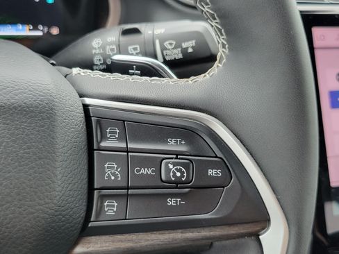 Used 2024 Jeep Grand Cherokee Limited 4xe AWD/4WD image 13