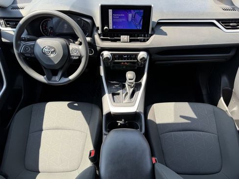 Used 2025 Toyota RAV4 XLE FWD image 13
