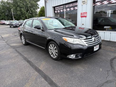 Used 2011 Toyota Avalon Limited FWD image 1