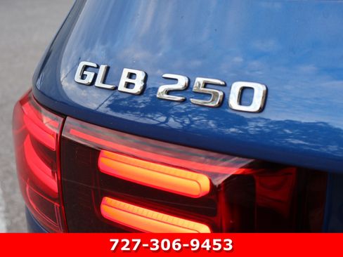 Used 2024 Mercedes-Benz GLB 250 image 9