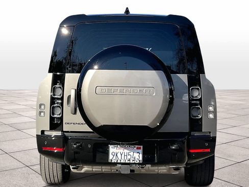 Used 2024 Land Rover Defender 130 X image 7