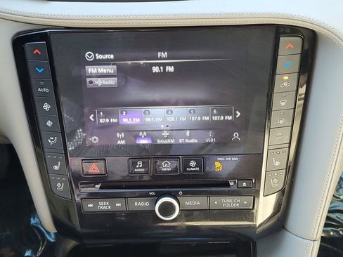 Used 2023 INFINITI QX50 Sensory image 33