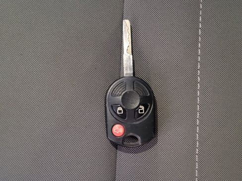 Used 2016 Ford Escape SE image 32