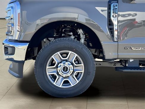 New 2026 Ford F250 Lariat w/ Lariat Premium Package image 43