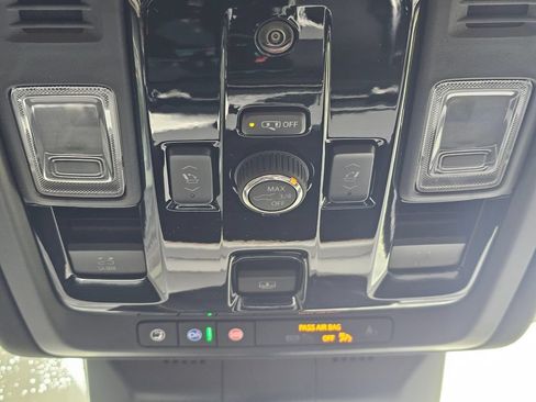 Certified 2026 Cadillac Escalade ESV Sport w/ LPO, Floor Liner Package AWD/4WD image 36