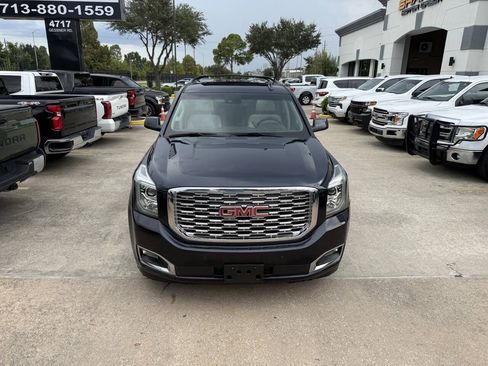 Used 2018 GMC Yukon Denali w/ Open Road Package AWD/4WD image 44