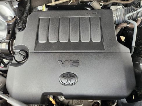 Used 2016 Toyota Highlander Limited Platinum image 32