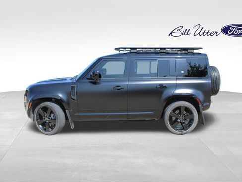 Used 2022 Land Rover Defender 110 X-Dynamic HSE AWD/4WD image 8