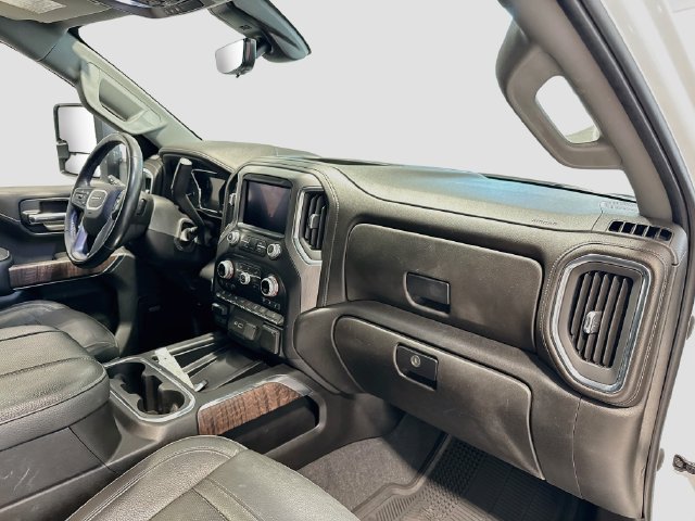 Used 2023 GMC Sierra 3500 Denali w/ Denali Ultimate Package AWD/4WD image 25