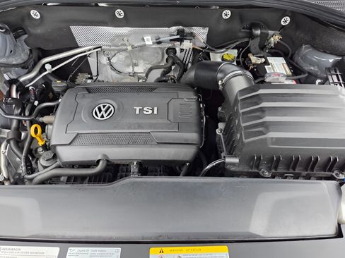 Used 2021 Volkswagen Atlas Cross Sport SE FWD image 19